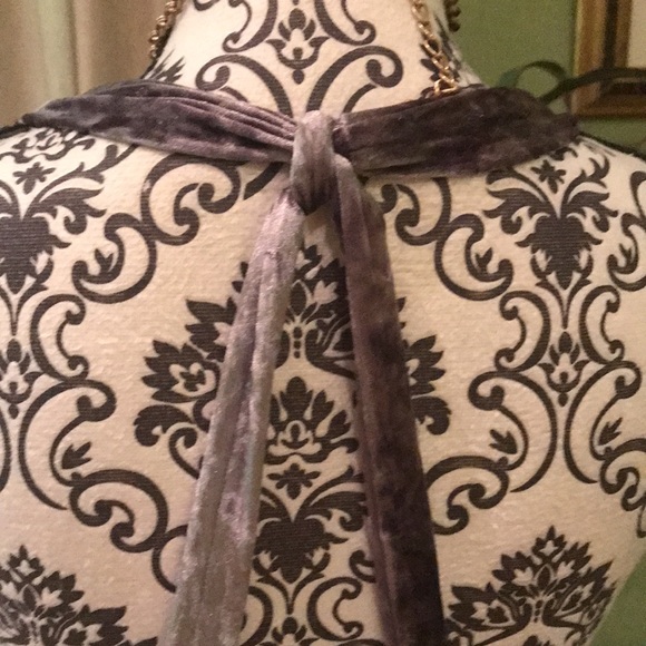 Gorgeous grey crushed velvet halter - Picture 4 of 5